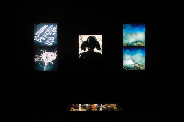 Exhibition — O mágico, a princesa e suas peripécias